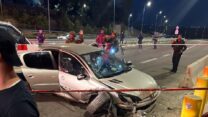זירת פיגוע הדריסה בצומת הגוש - הרכב הפוגע לאחר נטרול המחבל (צילום: רשתות חברתיות לפי סעיף 27א')