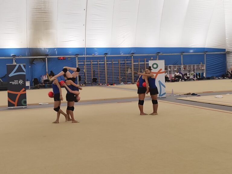 נבחרת ישראל בהתעמלות אומנותית (צילום: ליאור ברטל)