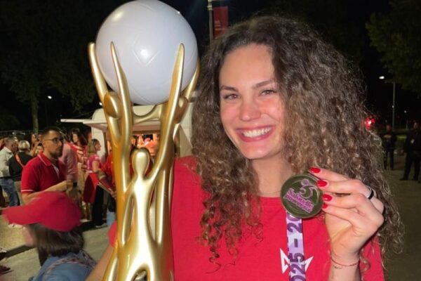 הכדורעפנית הישראלית ולרי גמנוביץ' (צילום: איגוד הכדורעף)