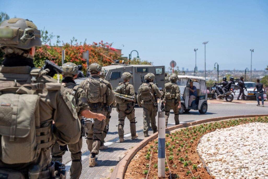 כוחות צה"ל בזירת הפיגוע בשרון (צילום: דובר צה"ל)
