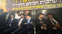 חברי הכנסת של ש"ס בעצרת נגד גיוס בבני ברק (צילום: לפי סעיף 27א לחוק זכויות יוצרים)