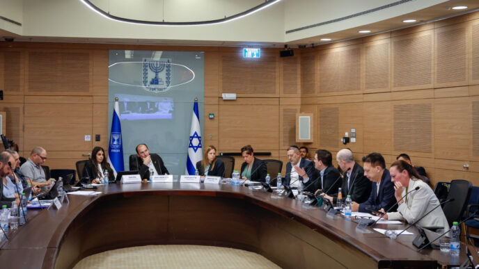 דיון ועדת החוקה בהכנת הצעת חוק הבחירות לכנסת ה-26 (צילום: נועם מושקוביץ, דוברות הכנסת)