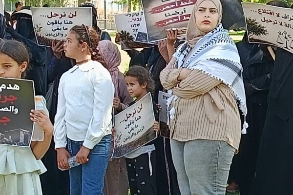 הפגנה של בדואים בבאר שבע במחאה על הריסת בתיהם (צילום: יניב שרון)