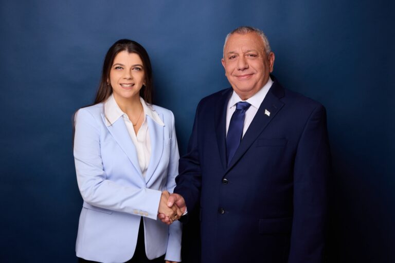 גדי איזנקוט ואלקס ריף (צילום: 'ישר!')