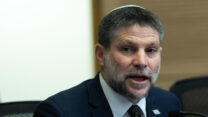 שר האוצר בצלאל סמוטריץ' משתתף בישיבת ועדת הכספים בכנסת בירושלים ב-26 במאי 2026. צילום: יונתן סינדל/Flash90