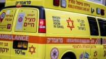 אמבולנס טיפול נמרץ של מגן דוד אדום (צילום: Jose HERNANDEZ Camera 51 / Shutterstock.com)