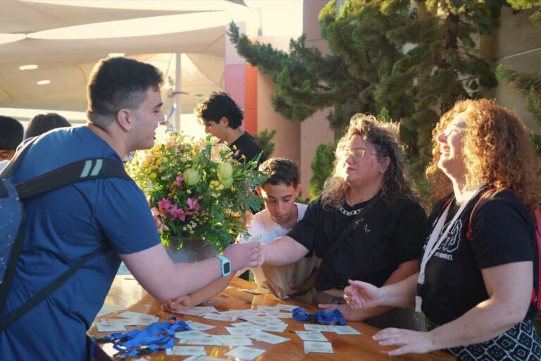 האקתון לתלמידי בית הספר (צילום: בית חינוך שער הנגב)