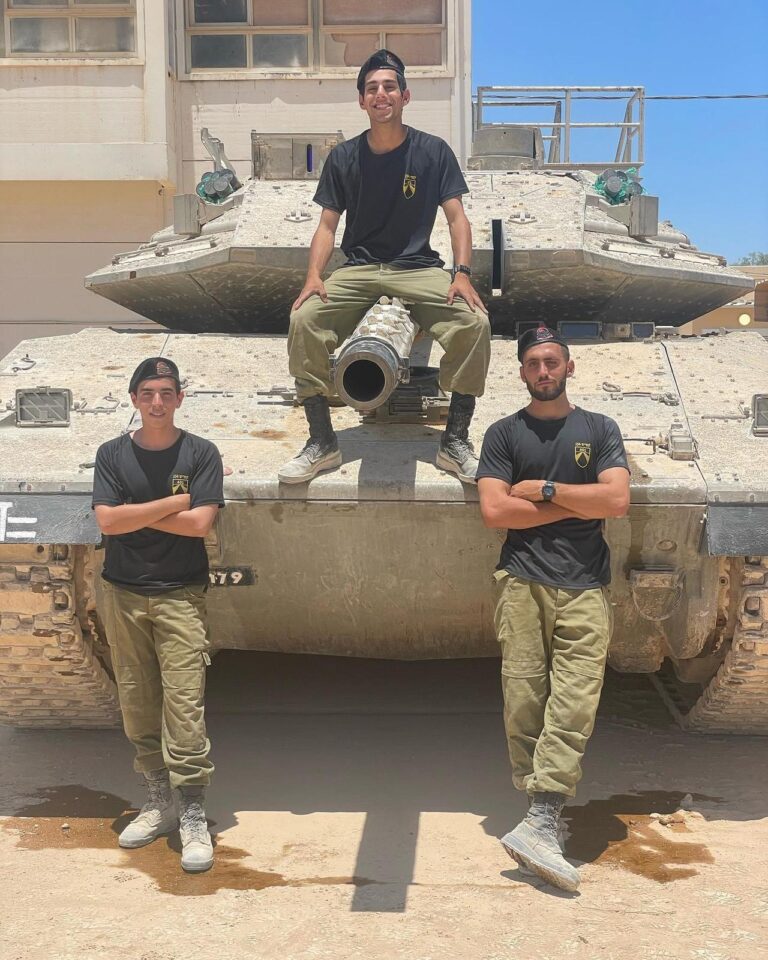 בשירות הצבאי (צילום: אלבום פרטי)