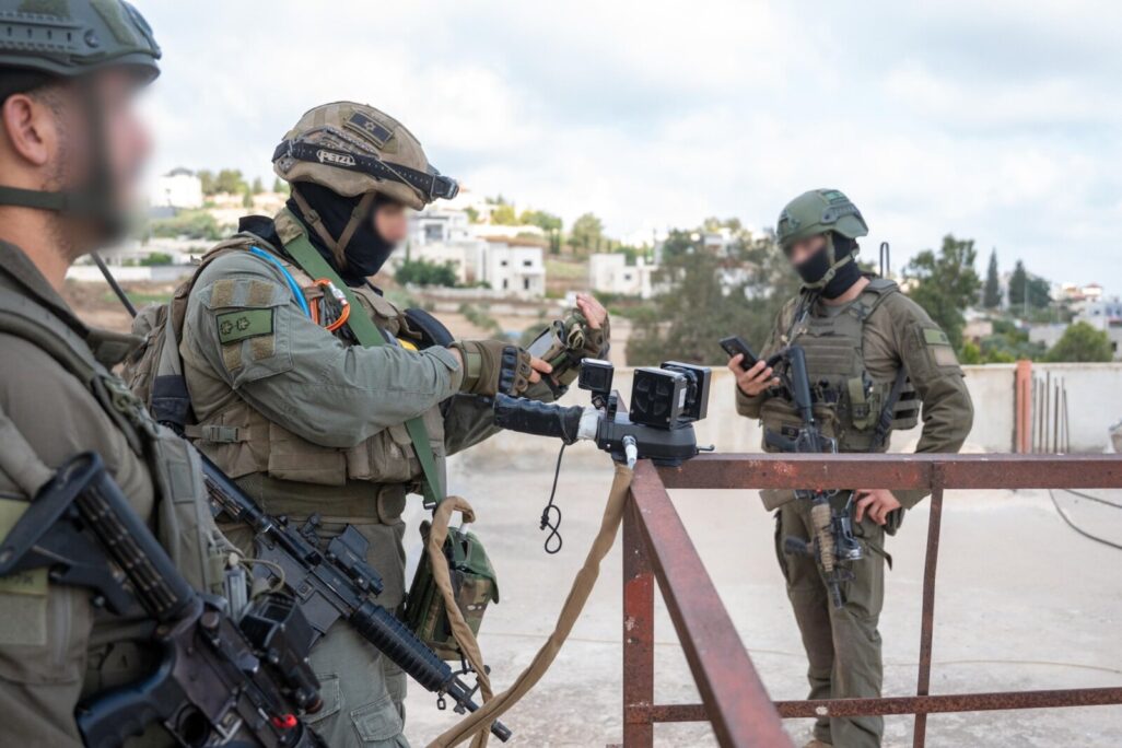 כוחות צה"ל במהלך פעילות למיפוי בתי המחבלים בכפר תל, לקראת אטימתם והריסתם (צילום: דובר צה"ל)