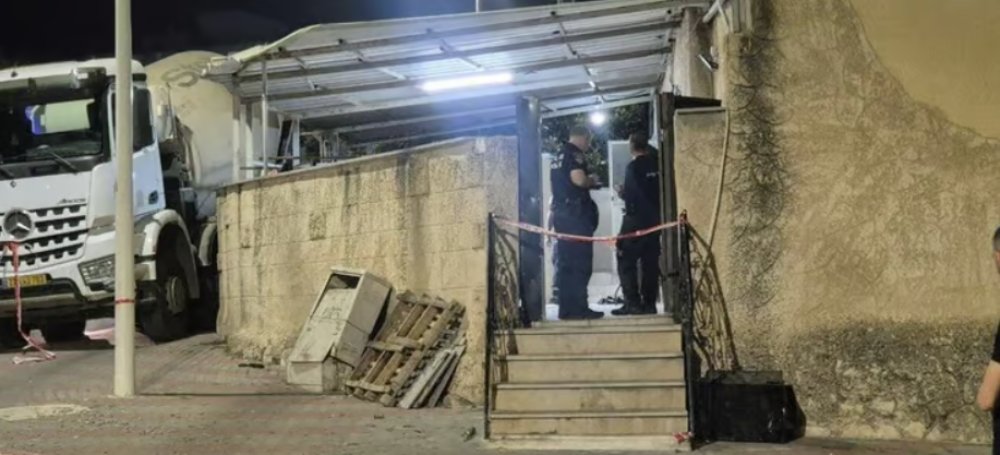 זירת רצח בג'דיידה מכר (צילום: לפי סעיף 27א) זירת רצח בג'דיידה מכר (צילום: לפי סעיף 27א)