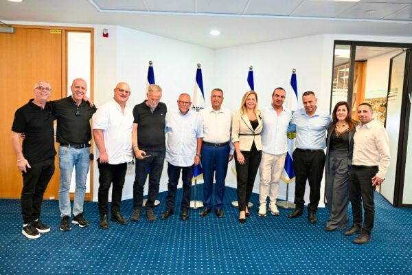 יו"ר ההסתדרות ארנון בר-דוד במפגש עם ראש עיריית ירושלים משה ליאון (צילום: קובי קואנקס)