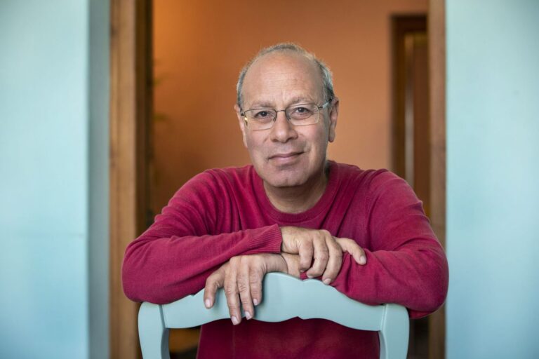דוד אופק. "לפעמים יותר קל לנו לראות את הדברים דרך חברה אחרת" (צילום: נתן דביר)