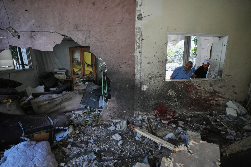 תחנת המשטרה שהותקפה בעיר עזה (צילום: AP Photo/Jehad Alshrafi) תחנת המשטרה שהותקפה בעיר עזה (צילום: AP Photo/Jehad Alshrafi)