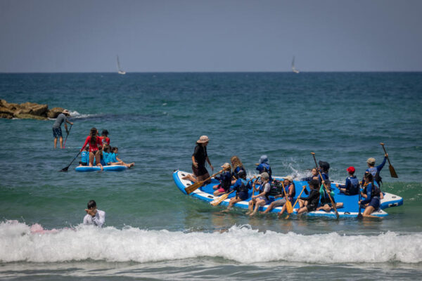 חוף הים בתל אביב (צילום: מרים אלסטר/פלאש90)