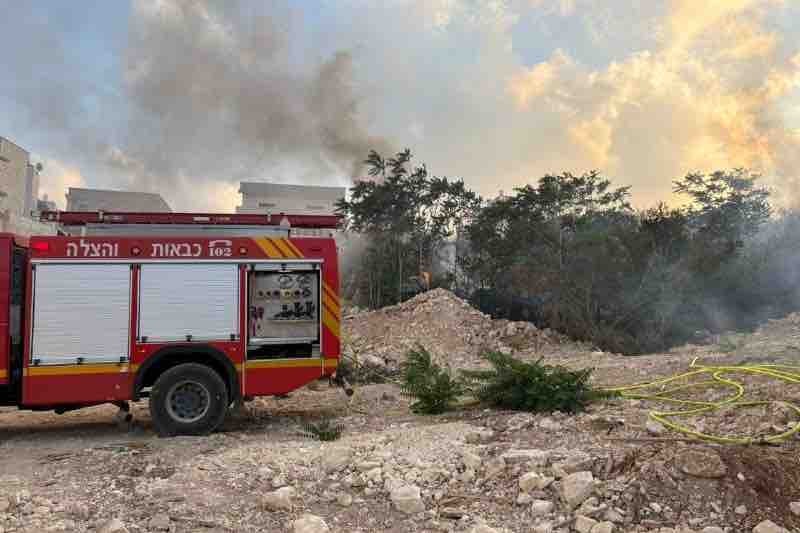 חלק ממוקד השריפה (צילום: איחוד הצלה - סניף מבשרת והסביבה) חלק ממוקד השריפה (צילום: איחוד הצלה - סניף מבשרת והסביבה)