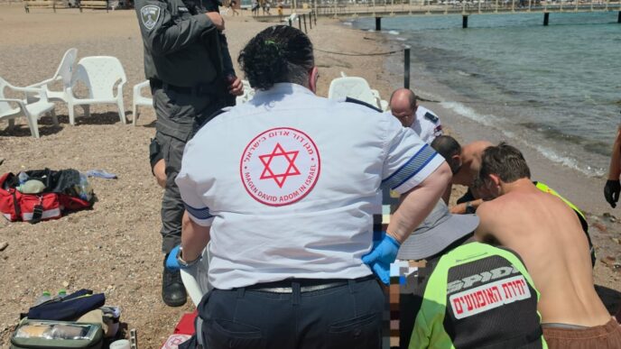 גבר בן כ-50 טבע למוות בחוף האלמוגים באילת