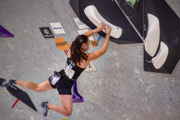 עלמה ספיר הלוי באליפות העולם לטיפוס (צילום: climb photos)