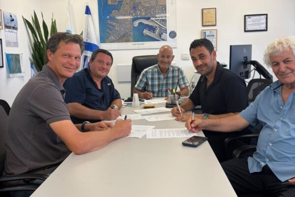 ההסתדרות, הנהלת חברת תעבורה ימית אשדוד ונציגות העובדים חתמו על הסכם קיבוצי חדש