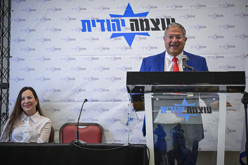 השר לביטחון לאומי איתמר בן גביר (מימין) בהכרזה על צירוף טלי גוטליב לרשימה (צילום: אבשלום ששוני/פלאש90) השר לביטחון לאומי איתמר בן גביר (מימין) בהכרזה על צירוף טלי גוטליב לרשימה (צילום: אבשלום ששוני/פלאש90)