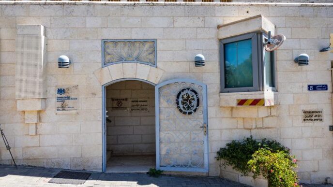 ישראל מחריפה את העימות עם בריטניה: הקונסוליה בירושלים תיסגר ודיפלומטים יידרשו לעזוב