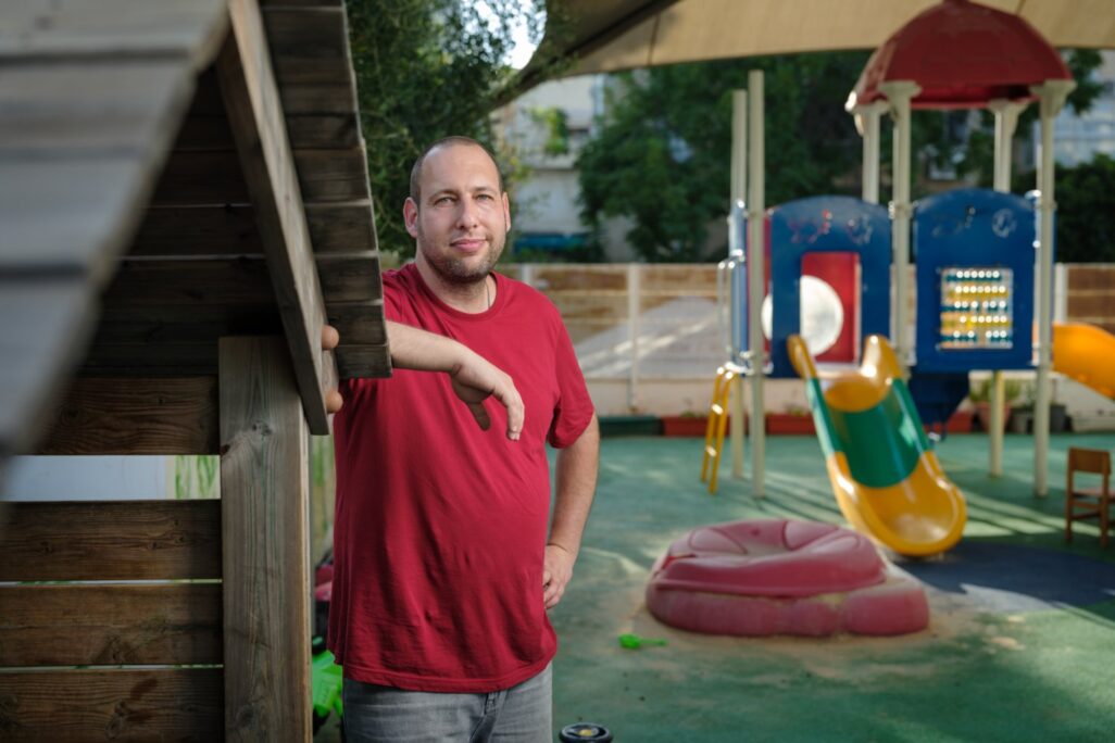 מאור הוימן בגן (צילום: יונתן בלום)