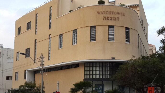 למרות 'נדר הצייתנות והעוני': בית הדין הארצי הכיר בחבר 'עדי יהוה' כעובד המסדר