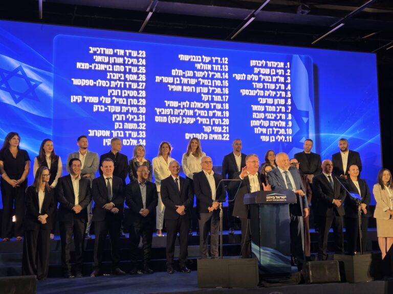 אביגדור ליברמן בהשקת רשימת ישראל ביתנו בגני התערוכה (צילום: אור גואטה)