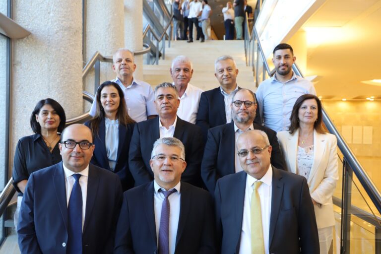 ممثلو القائمة المشتركة للكنيست السادس والعشرين وقت تقديم القائمة (مصدر الصورة: القائمة المشتركة)