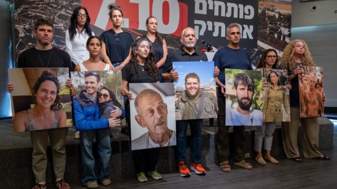ארגון נפגעי שבעה באוקטובר נגד נתניהו: "מי שהיה עם היד על ההגה לא יכול להמשיך להנהיג"