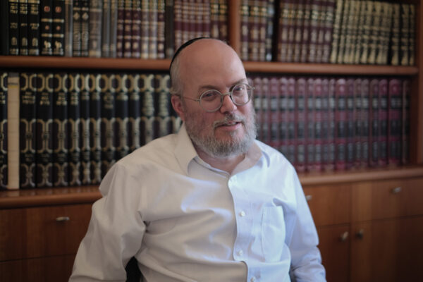 בצלאל כהן. "לפני קום המדינה ראשי הישיבות היו 'פרו־ציוניים', אבל כור ההיתוך איים על החרדיות" (צילום: דוד טברסקי)