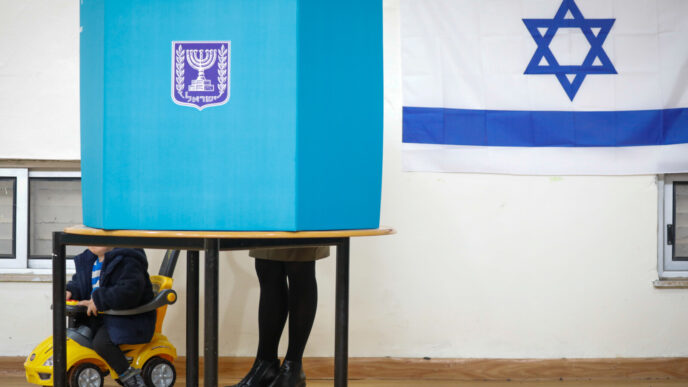 הקלפיות נפתחו: בחירות 2026 יוצאות לדרך