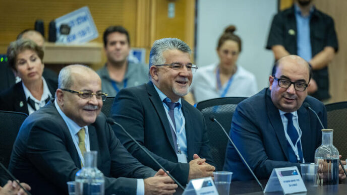 בג"ץ ידון בהרכב מורחב בבקשות לפסילת אבו שחאדה, כסיף, המשותפת ורע"מ