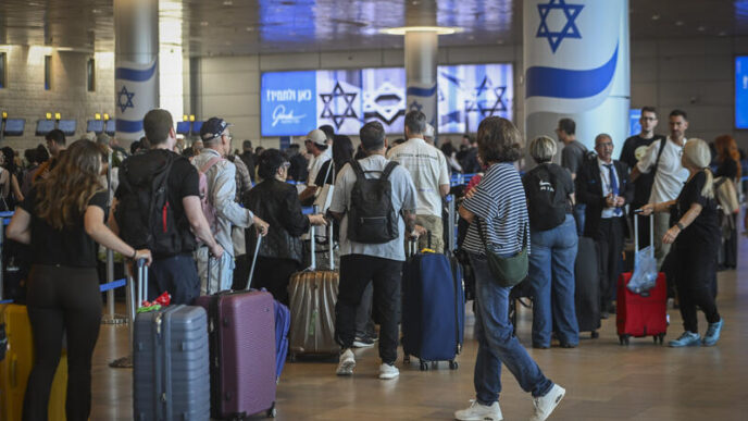 "ספירלת קריסה": מחקר חדש מזהיר מהשלכות צמצום ההוצאה הממשלתית והירידה בפריון