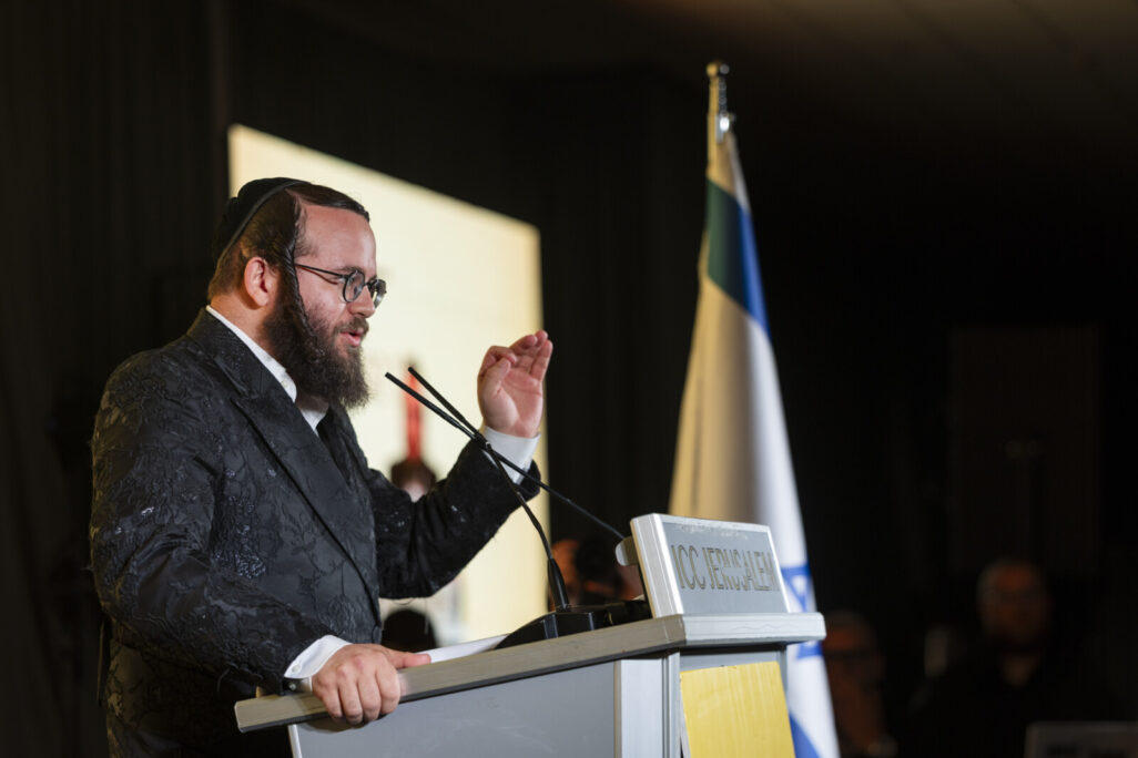 יו"ר מפלגת 'הציבור החרדי' בכנס של המפלגה (צילום: חיים גולדברג/פלאש90) יו"ר מפלגת 'הציבור החרדי' בכנס של המפלגה (צילום: חיים גולדברג/פלאש90)