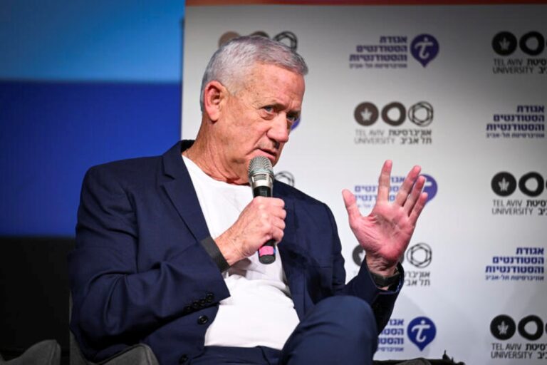 Benny Gantz at the election conference of the student union at Tel Aviv University, October 18, 2026 (Photo: Avshalom Sashoni/Flash90)