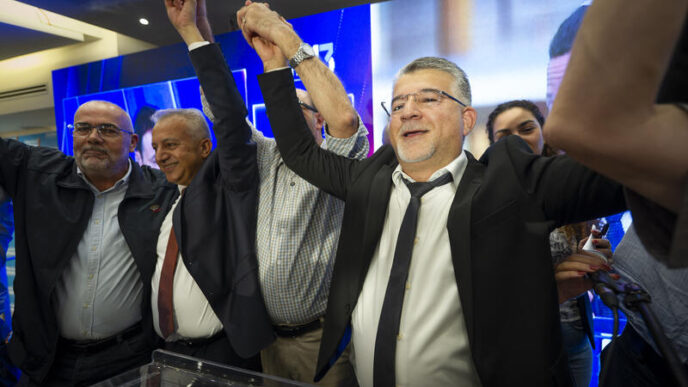 "האופציה המובילה בעיני הציבור הערבי: להיות רשת ביטחון לממשלת השינוי"