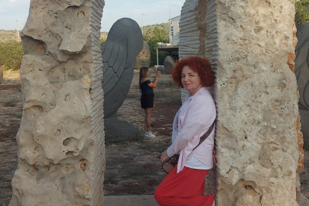 ילנה וולוסוביץ. "אני עדיין פוחדת. הפחד לא נעלם. זה ענן שקוף שנמצא כל הזמן לידי" (צילום: לבנה נבון) ילנה וולוסוביץ. "אני עדיין פוחדת. הפחד לא נעלם. זה ענן שקוף שנמצא כל הזמן לידי" (צילום: לבנה נבון)
