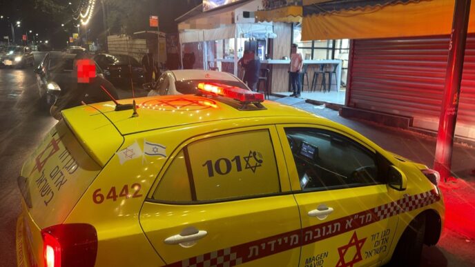 בן 17 נרצח בדקירה באשקלון, המשטרה עצרה שניים ועיכבה שמונה