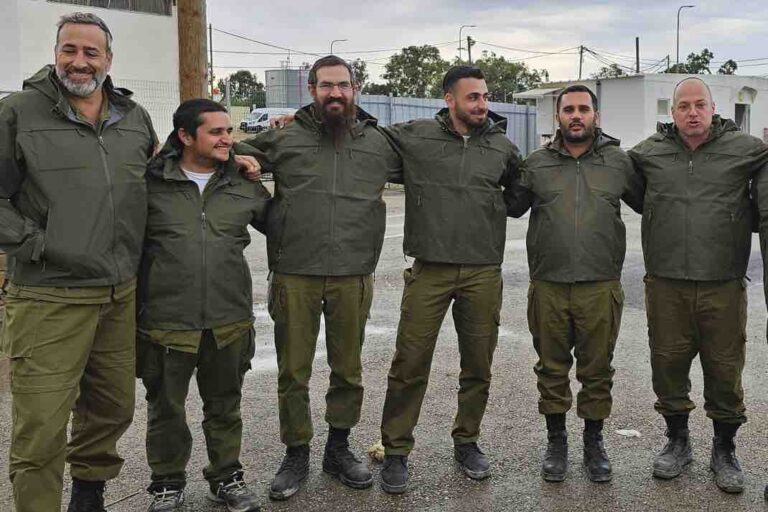 יחידת אנו"ח. שני משמאל – יוסף שאולוב (צילום: אלבום פרטי)